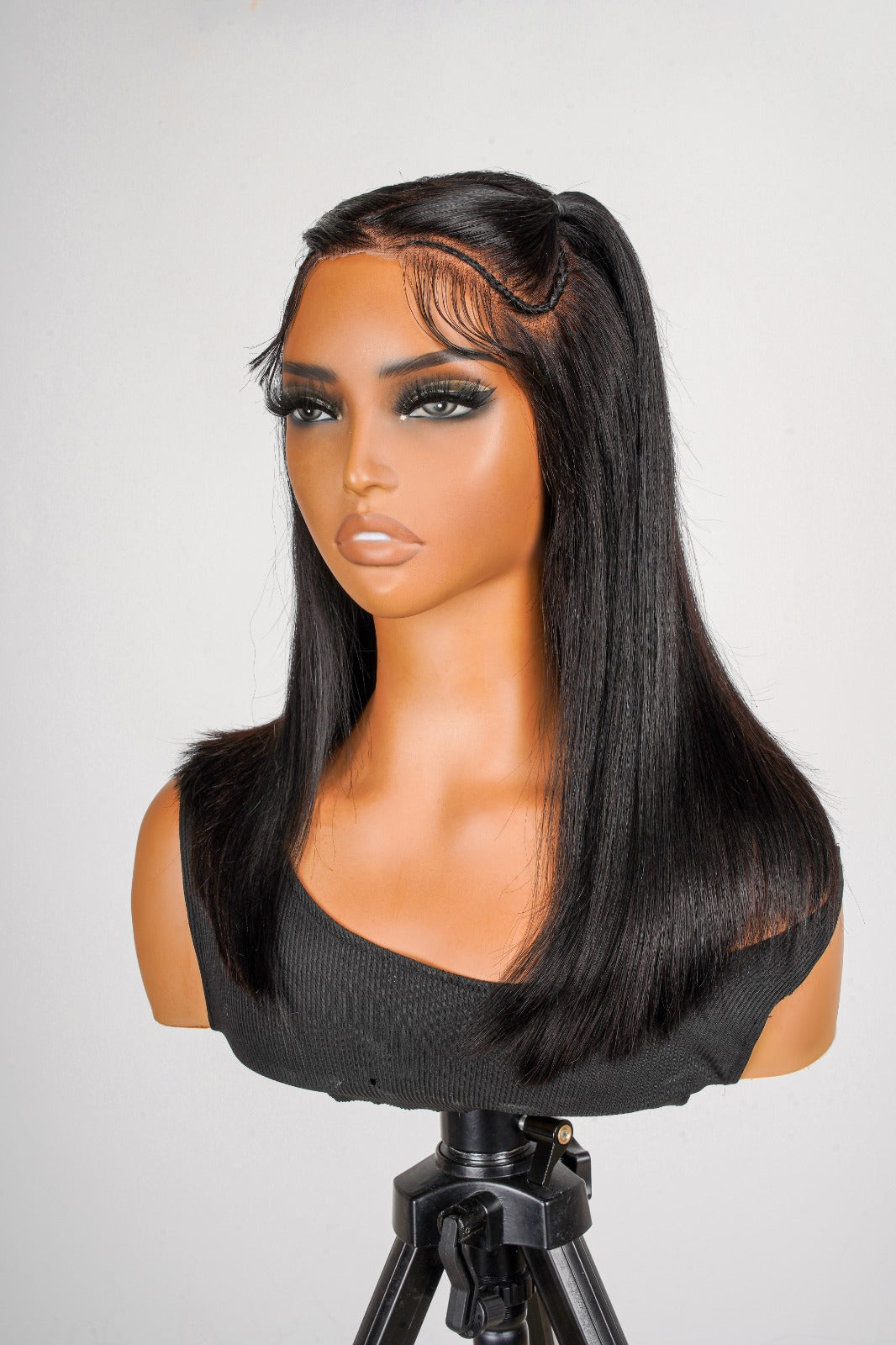 Lory Straight Bob Glueless Wig 13x4 HD Lace 250% Density