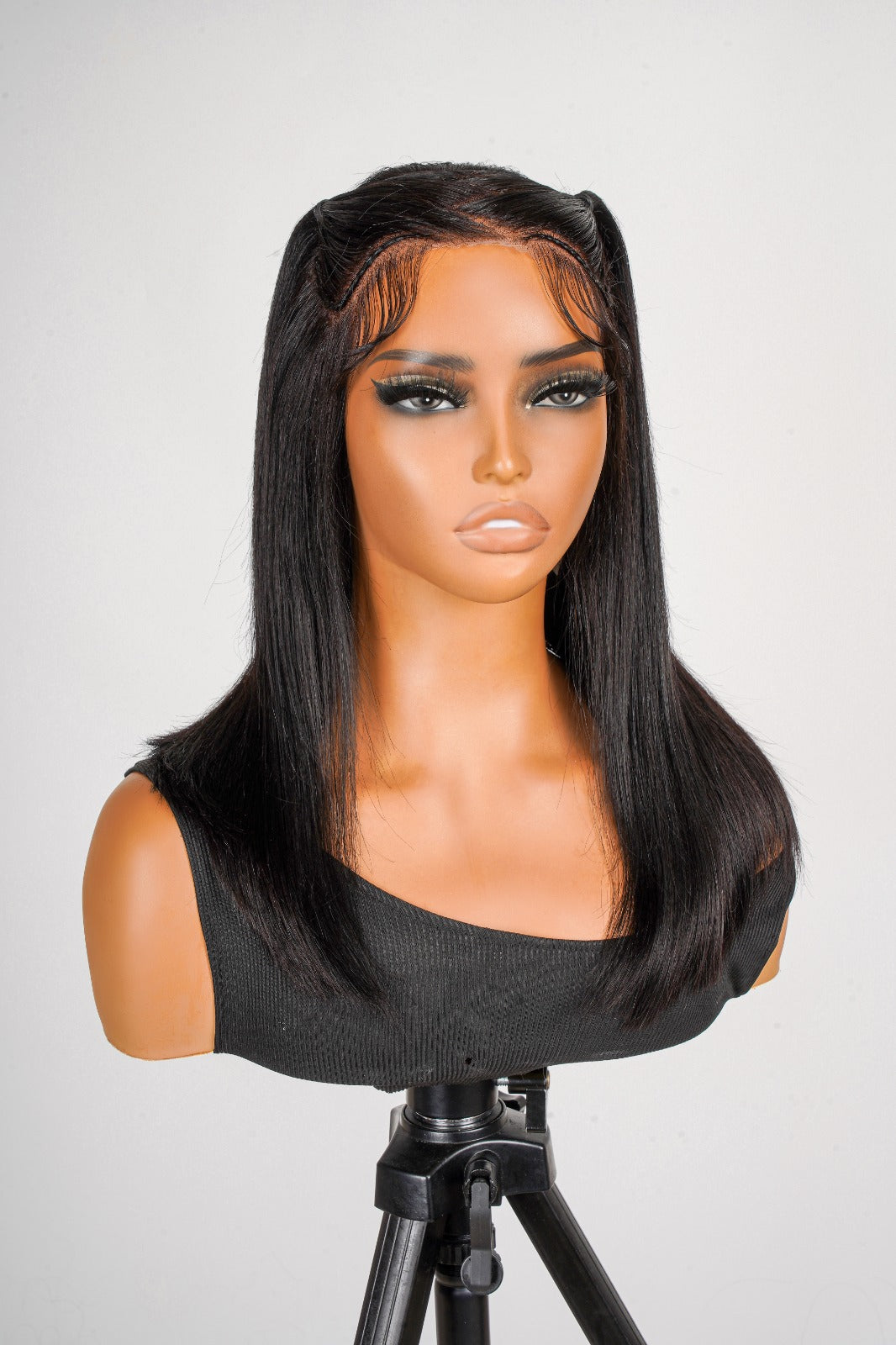 Lory Straight Bob Glueless Wig 13x4 HD Lace 250% Density